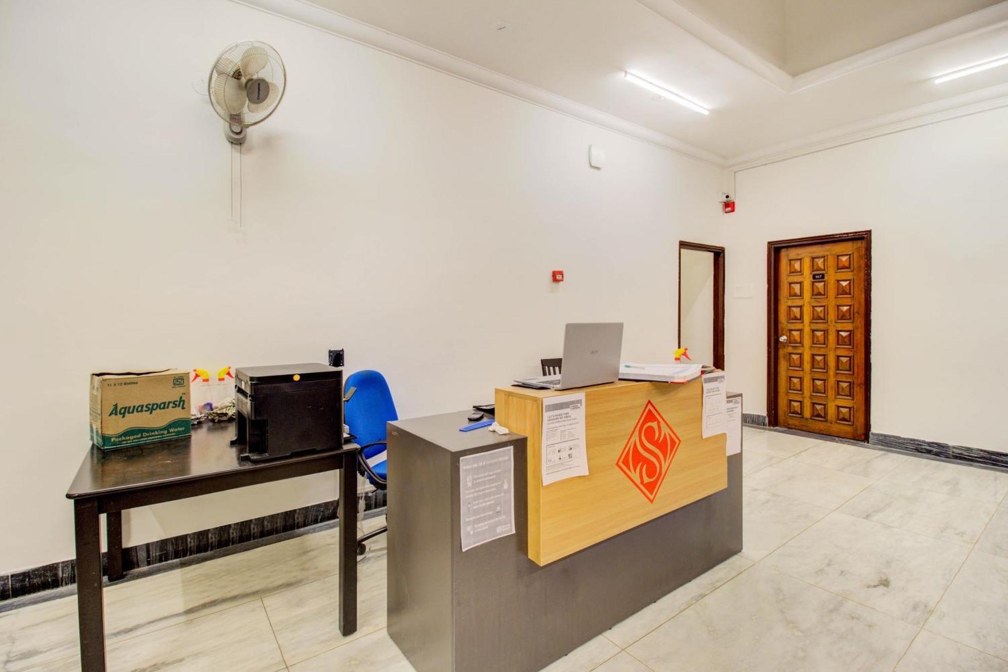 Hotel Super O Saubhagya *