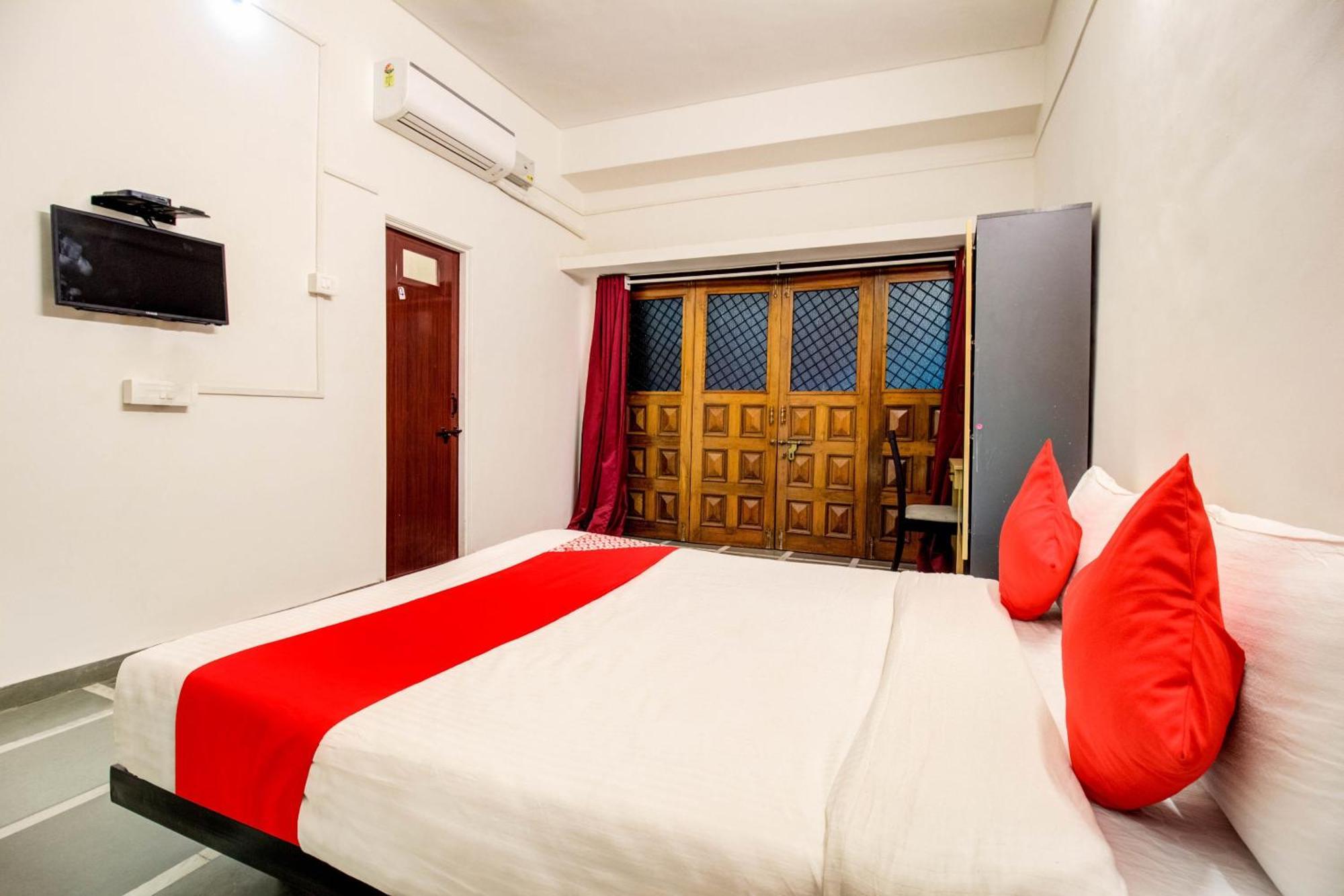 Super O Saubhagya Hotel