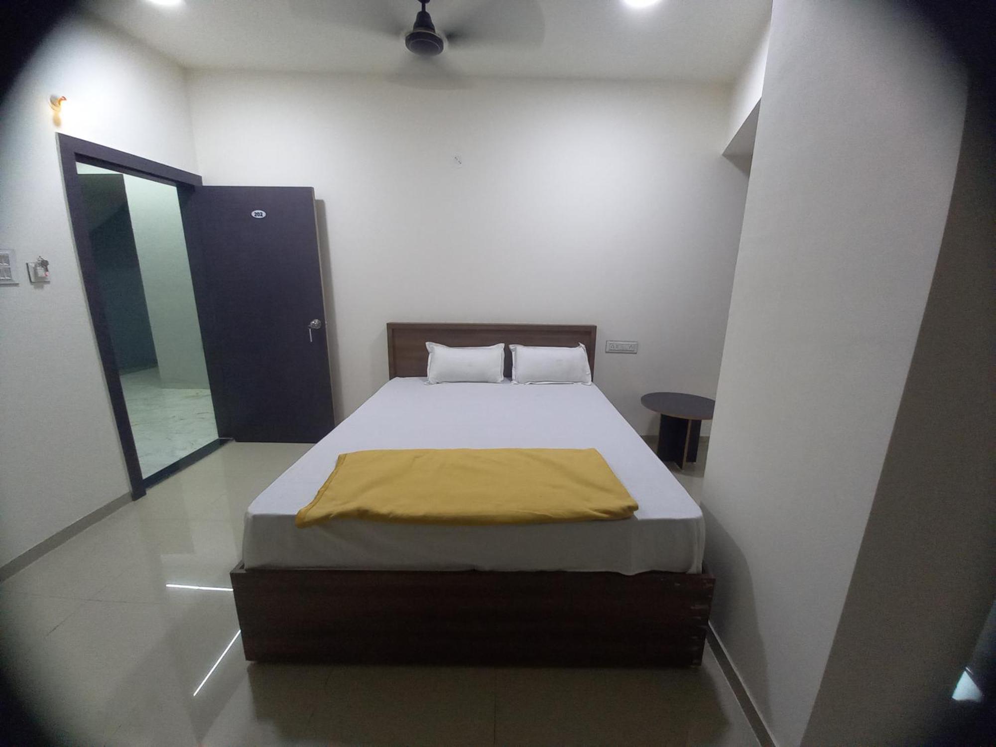 Highway Palace Hotel 2*