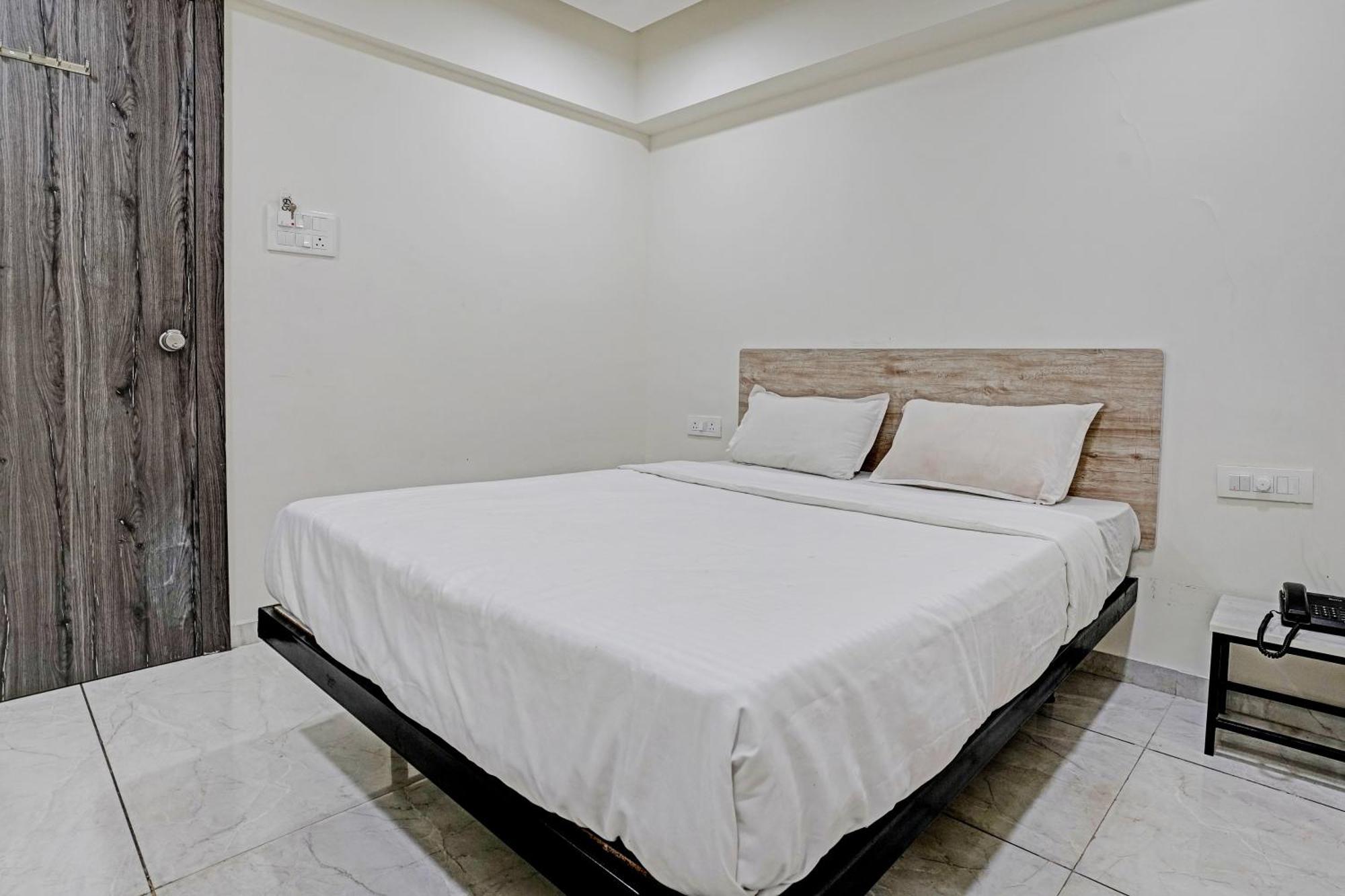 Hotel O Samarth Nagar Formerly Bhakti Nashik