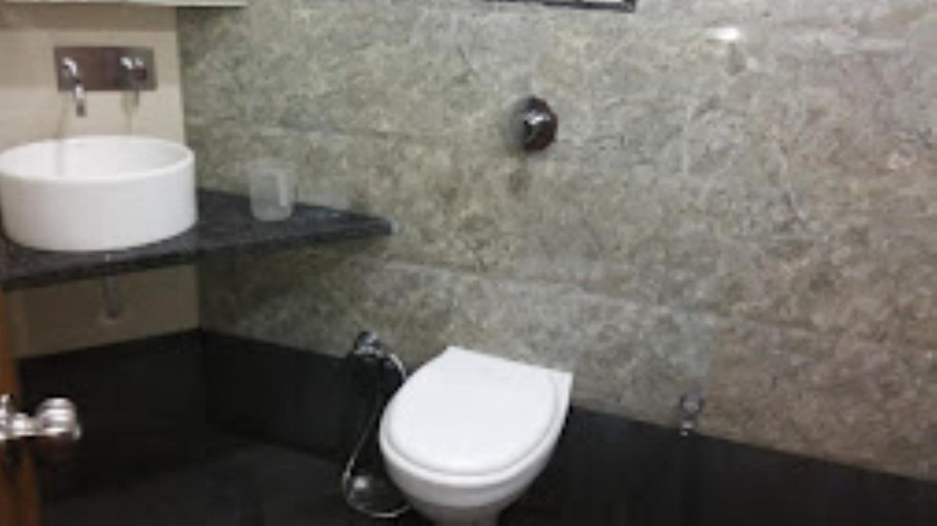 Hotel Luxx Riviera , Nashik