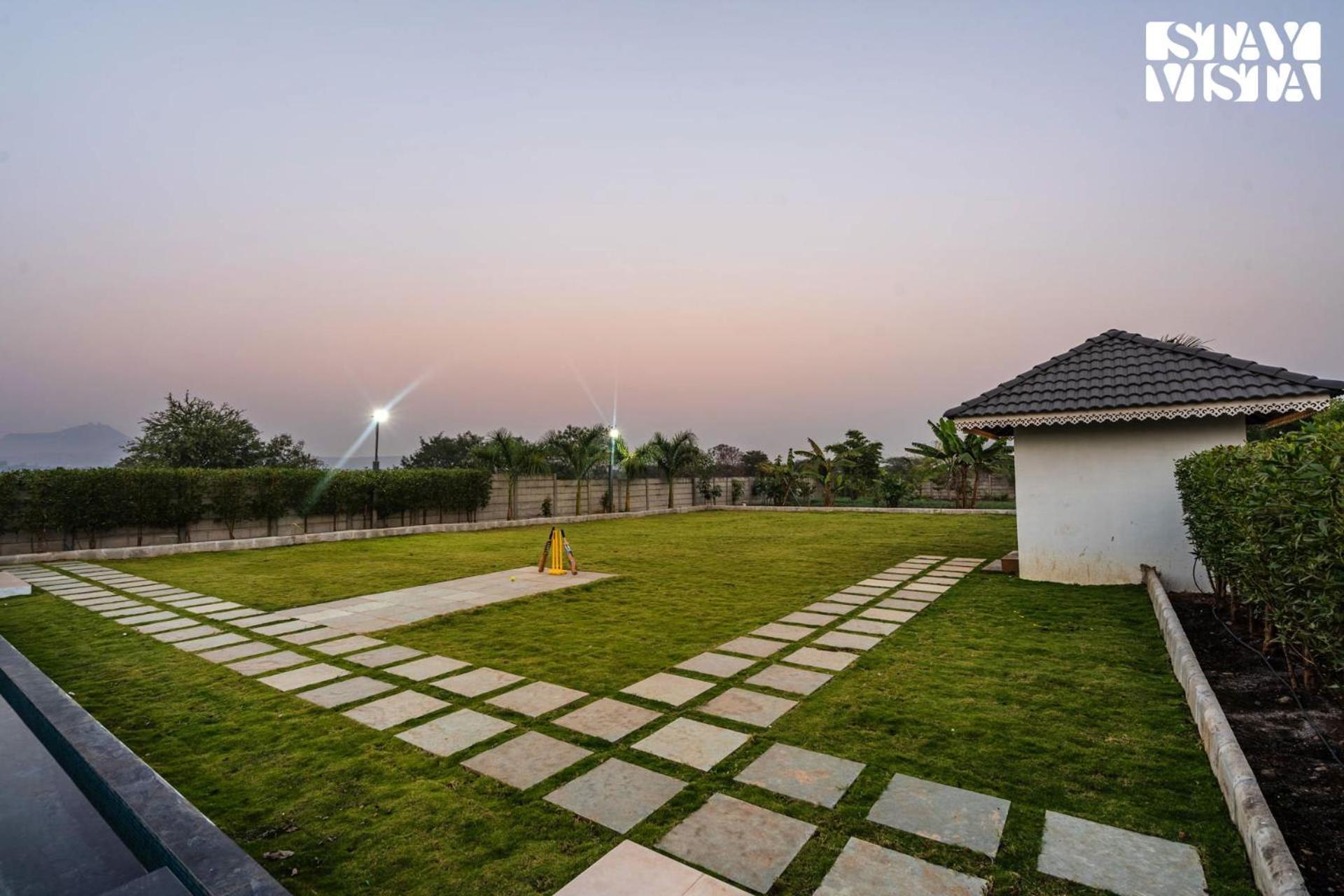 Villa Stayvista At Blisswood With Pool & Bar *