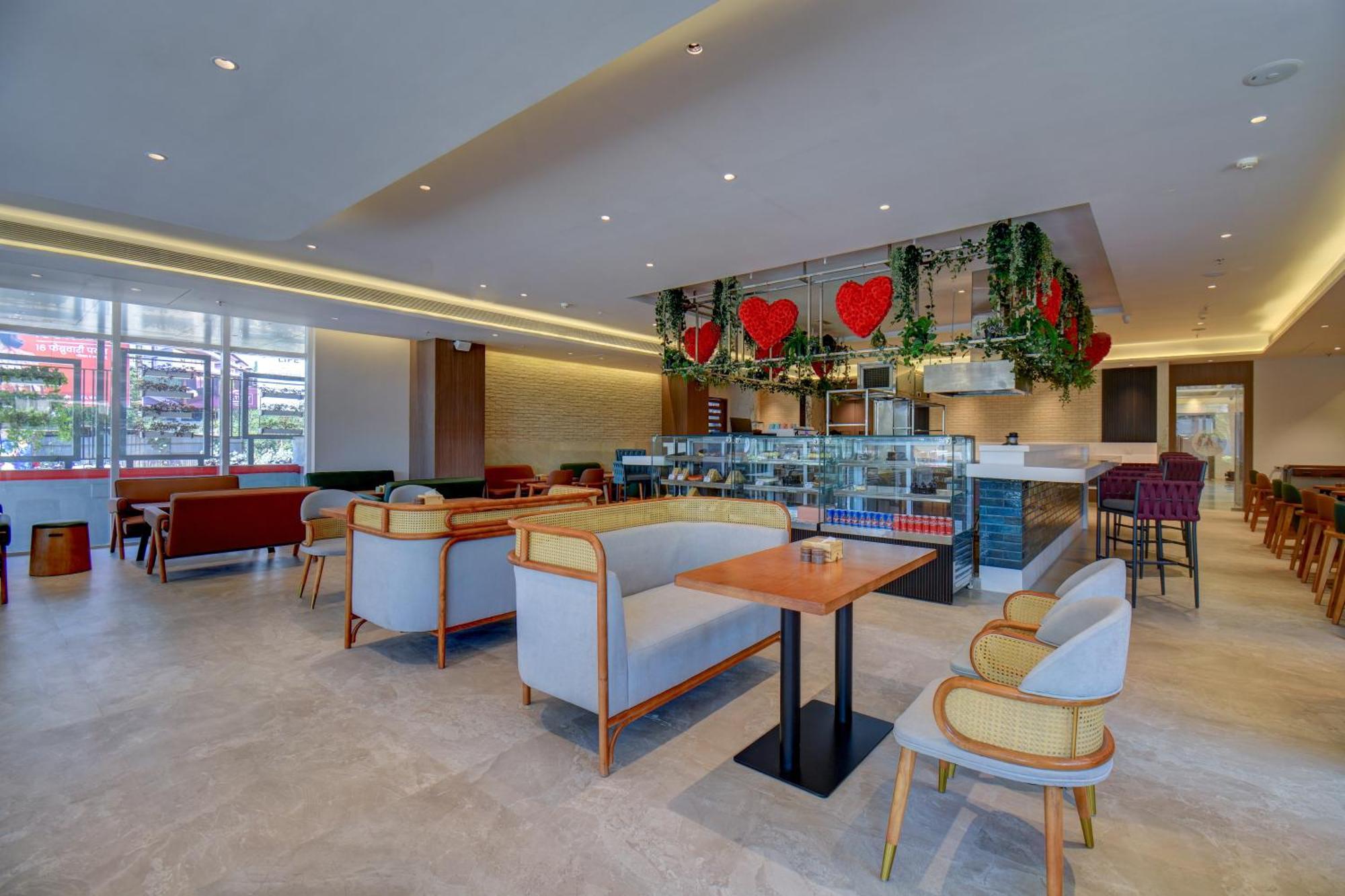 The Ssk Solitaire , Boutique And Hotel 3*