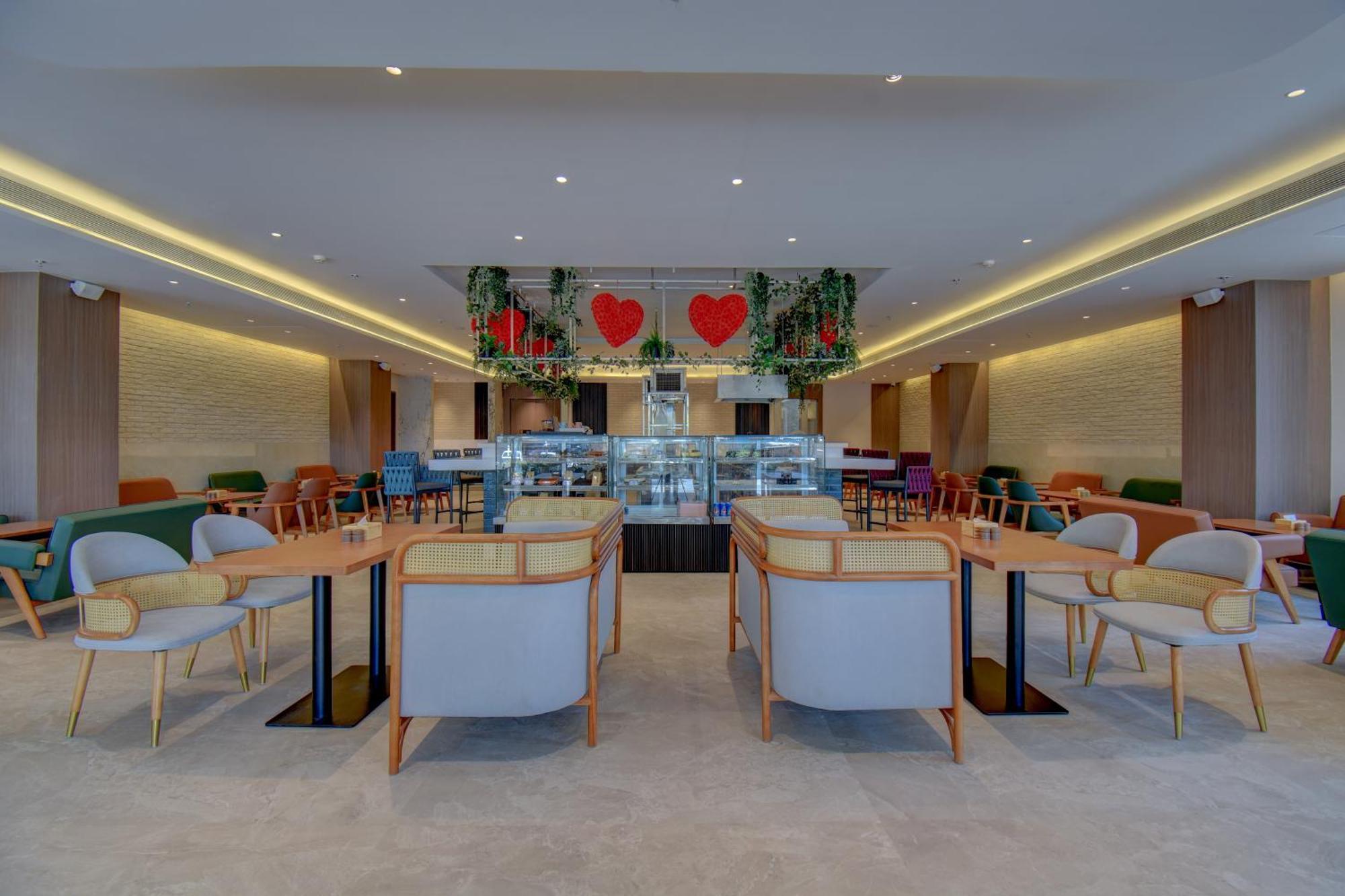 Hotel The Ssk Solitaire , Boutique And 3*