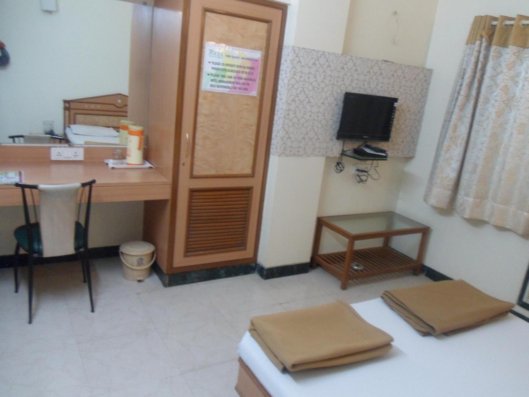 Hotel Pooja International