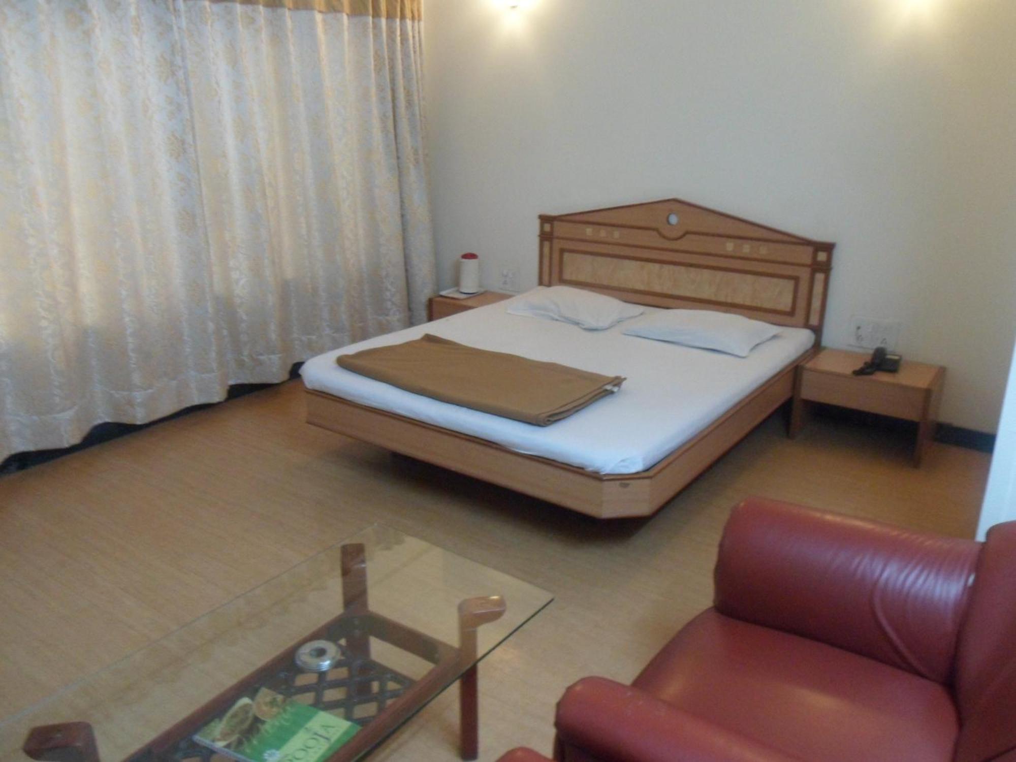 Hotel Pooja International Nashik