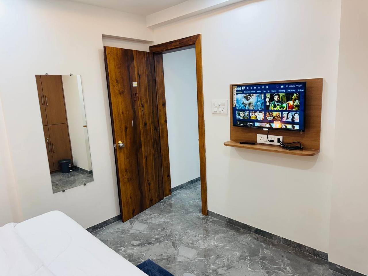 Mighter Crest Hostel *