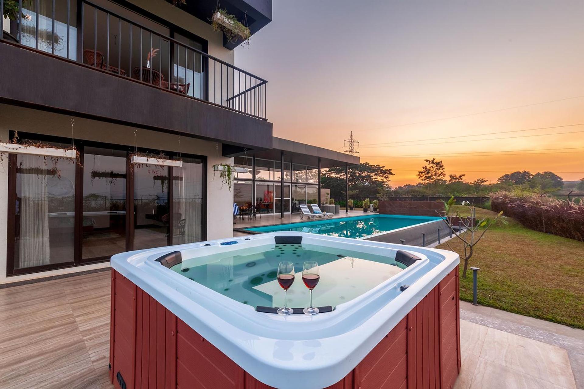 Stayvista At La - Igatpuri Villa