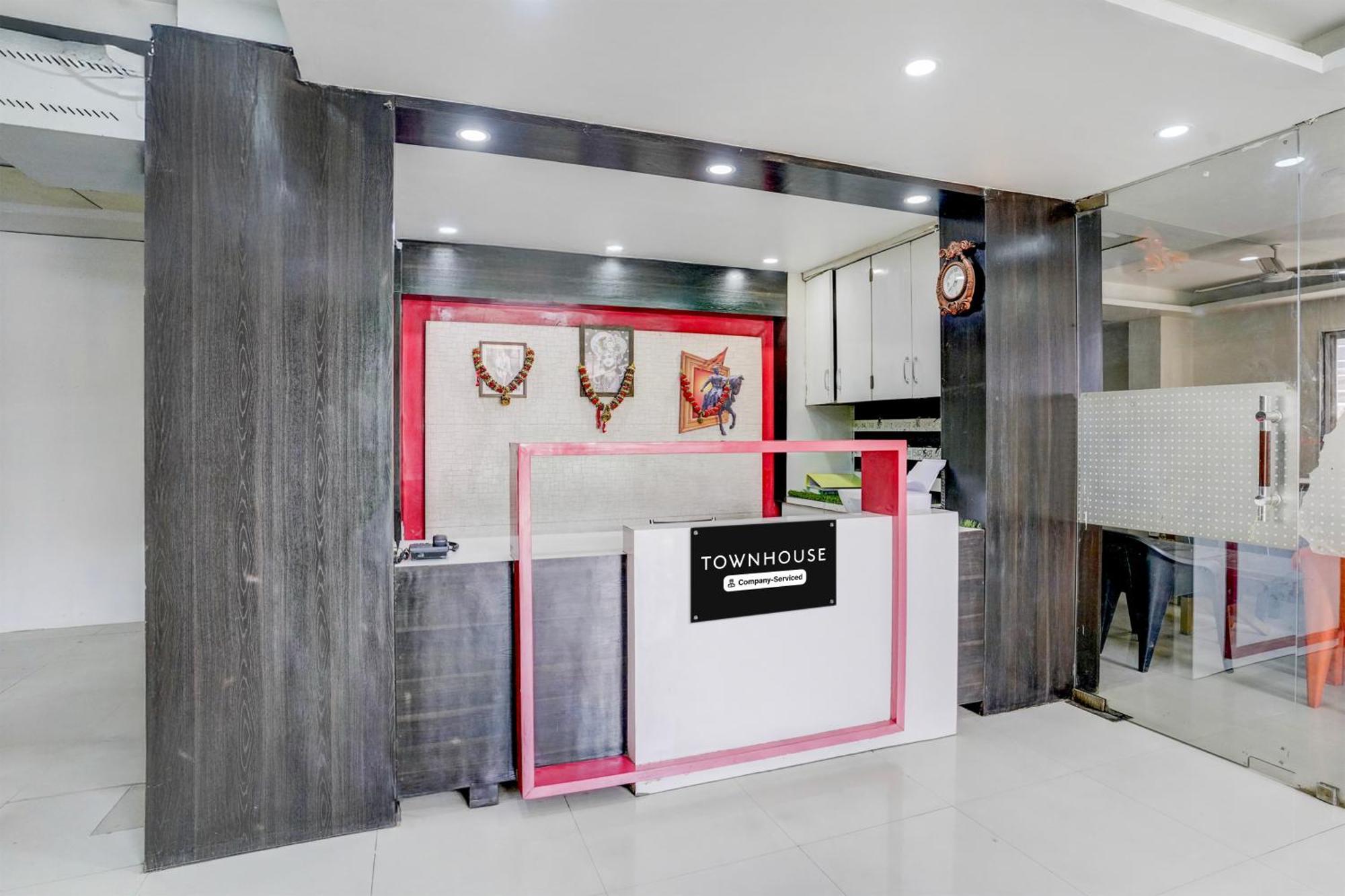 Townhouse Gadge Maharaj Road Near Godavari River Nashik