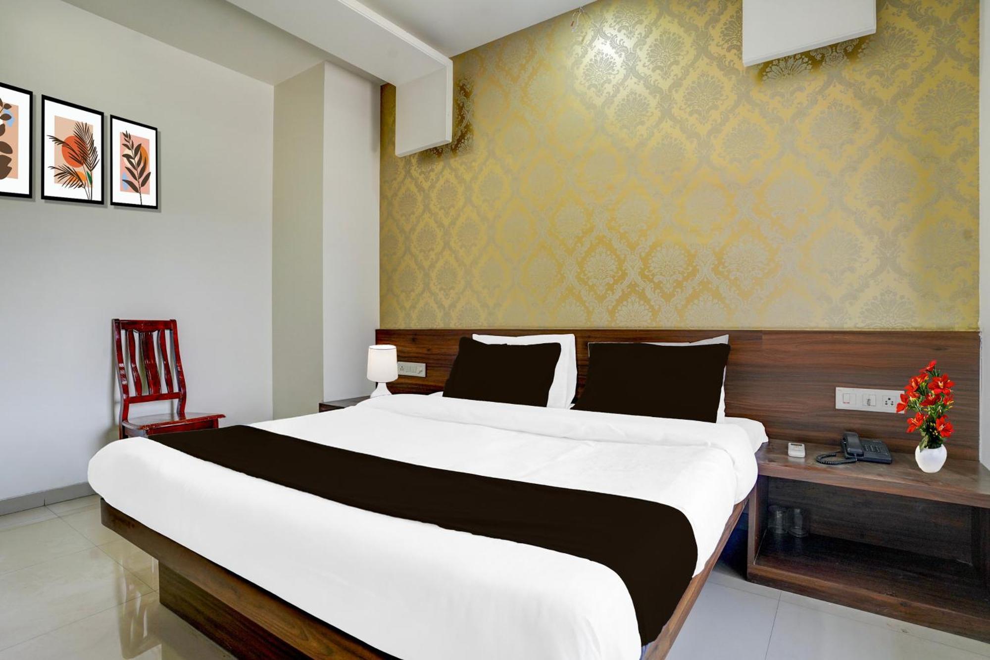 Super Townhouse Godavari Riverbank Formerly Shanti Datta Hotel
