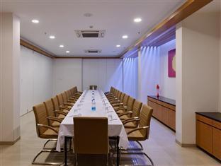 Hotel Hi 5 & Experience