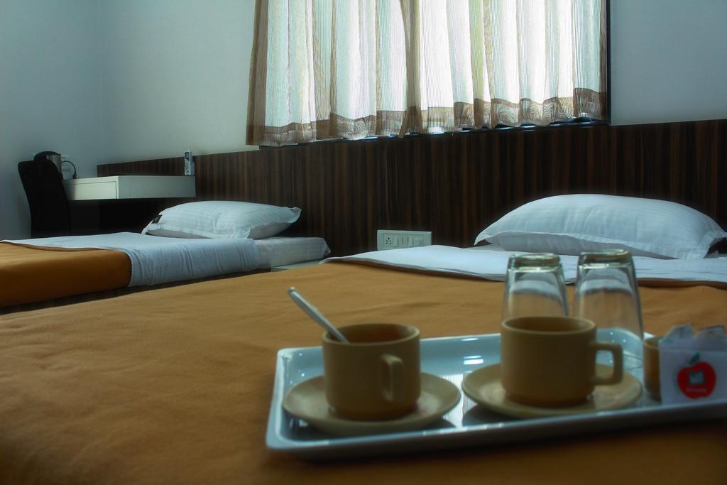 Bed & Breakfast Aashiyana *