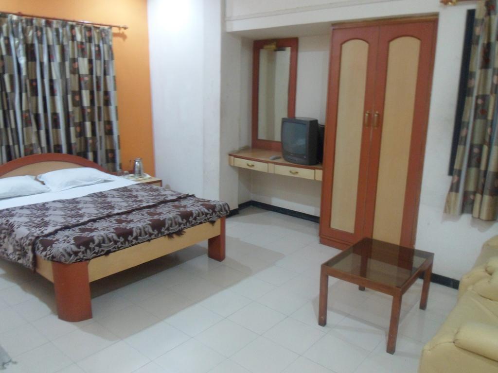 Sri Jai Palace *