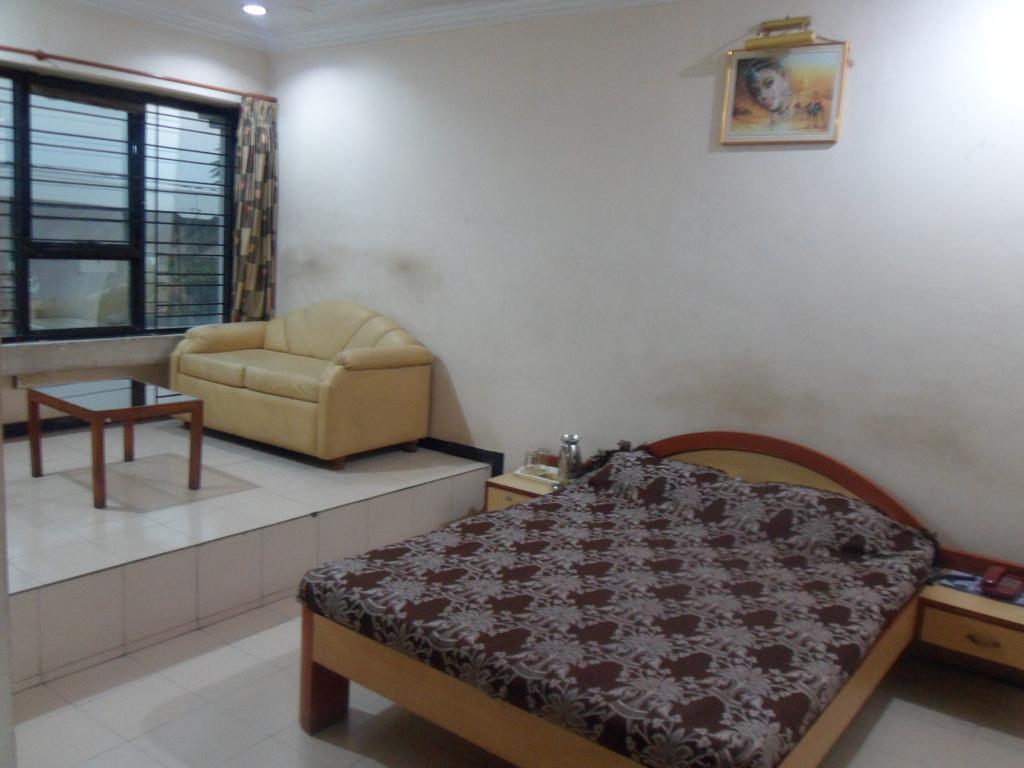 Sri Jai Palace * Nashik