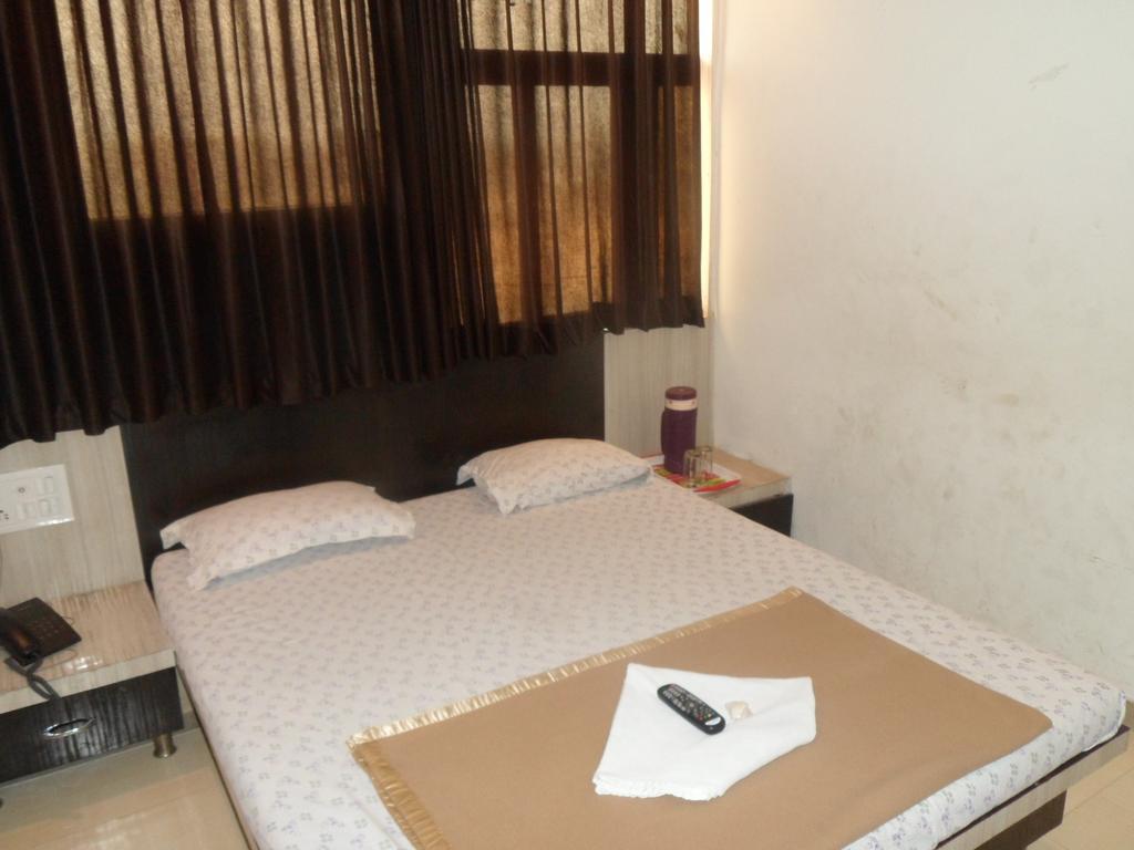 Sahyadri Hotel
