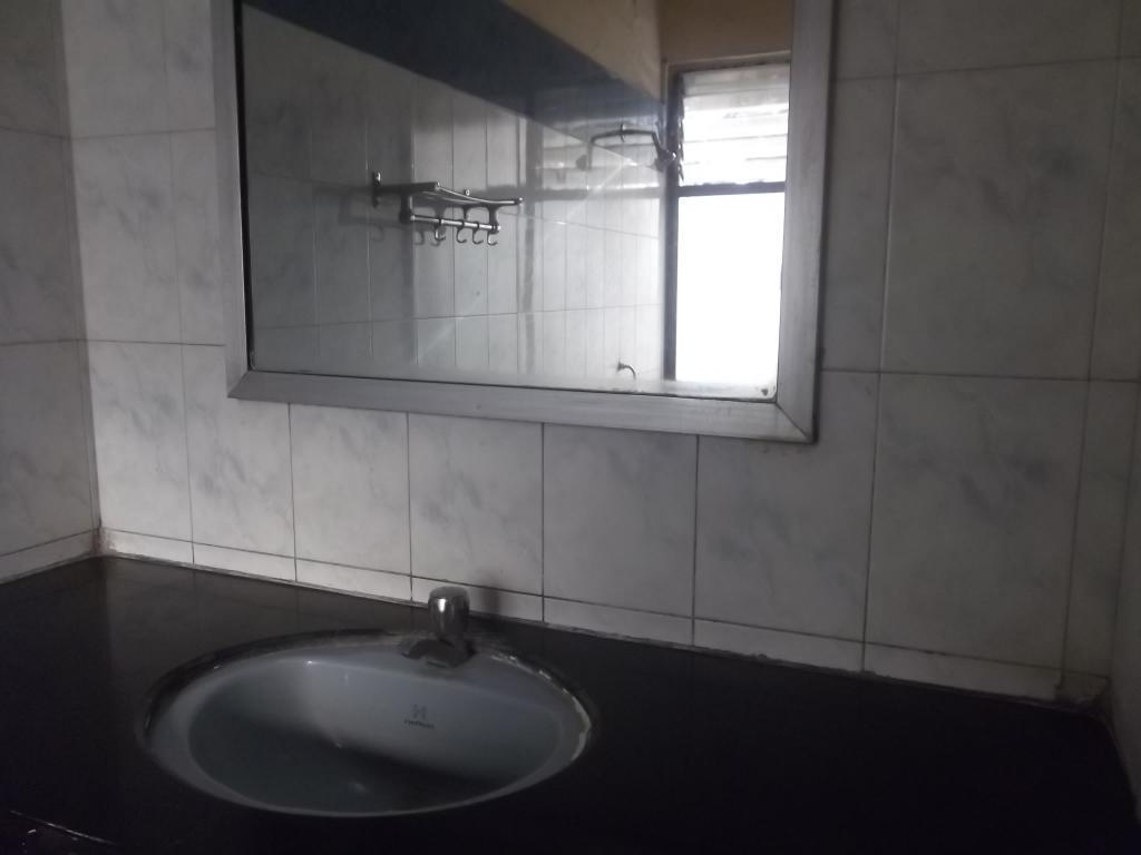 Hotel Radhika *