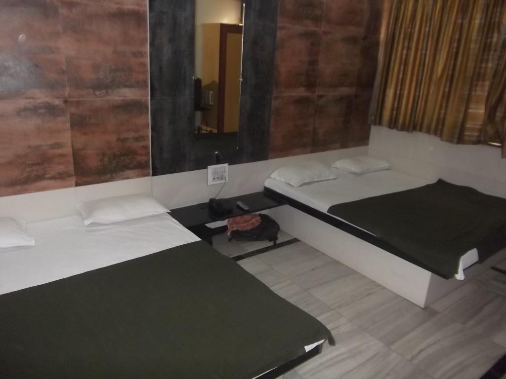 Hotel Radhika