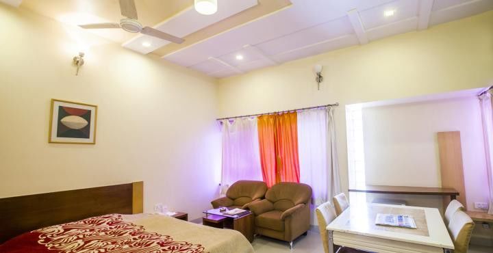 Hotel Happy Times 3*