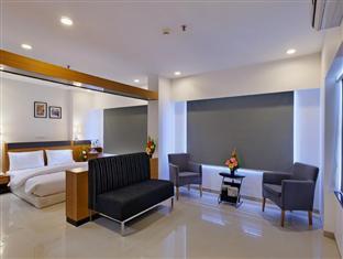 Hotel Hi 5 & Experience 4*