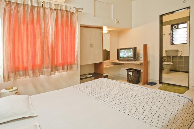 Rajmahal Hotel 2*