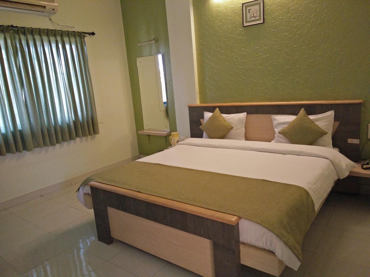 Cool Palace Hotel Nashik