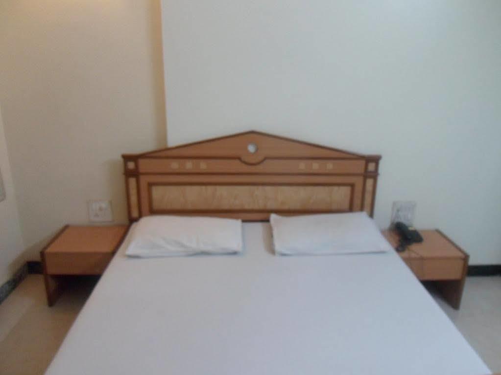 Pooja International Hotel Nashik