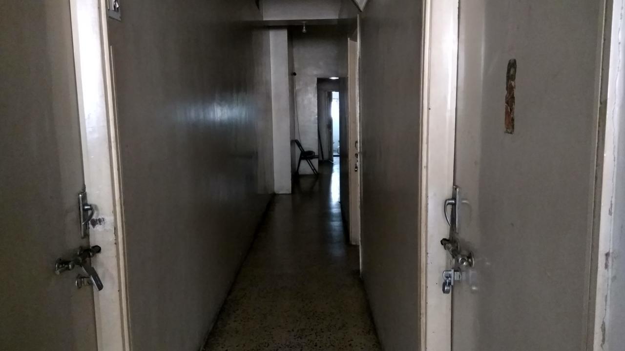 Manali Hotel *
