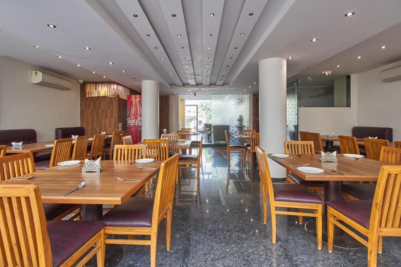 Hotel Oyo 10672 Riviera