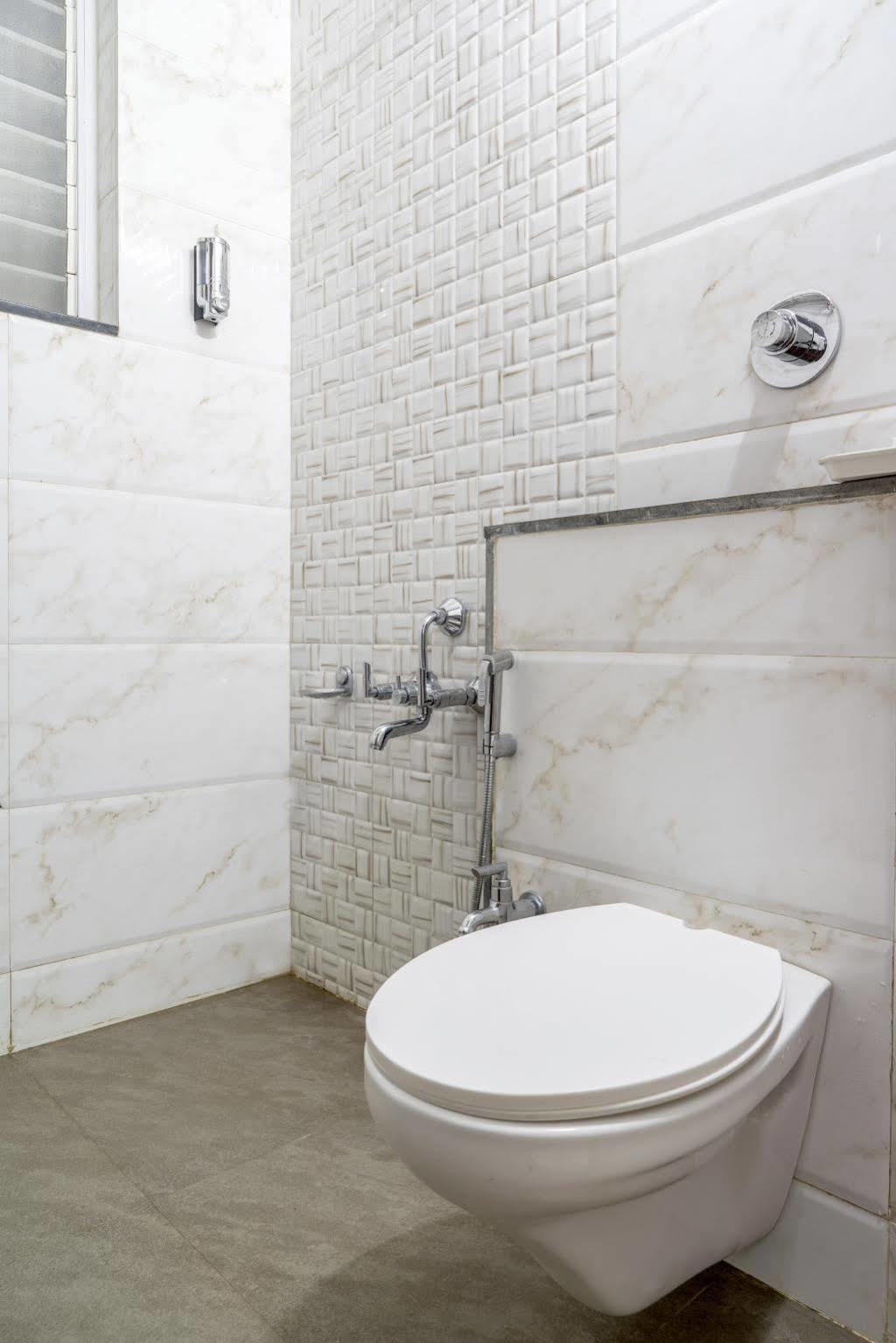 Hotel Fabhotel Pruthamesh Pride 3*