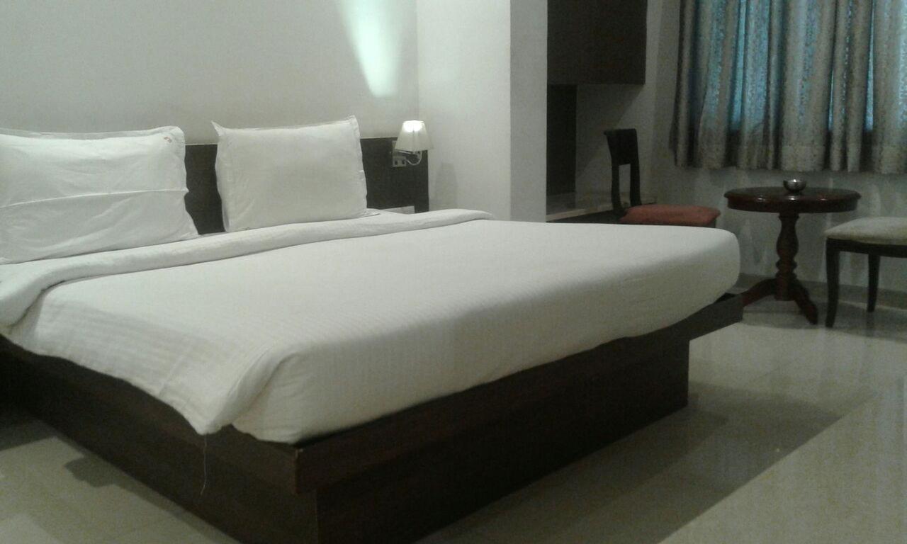 Hotel Sai Saya - Indira Nagar 3*