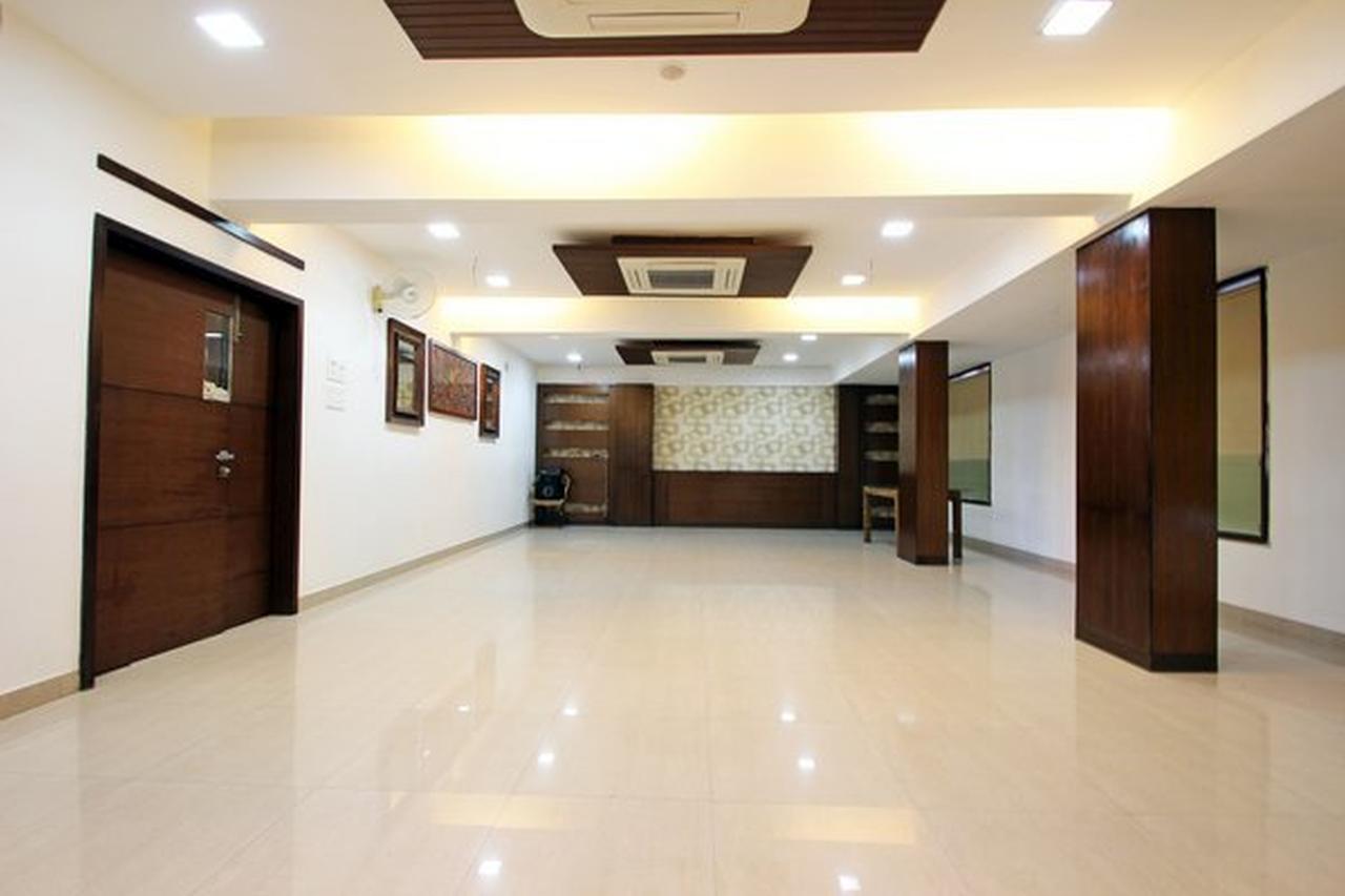 Hotel Sai Saya - Indira Nagar 3*