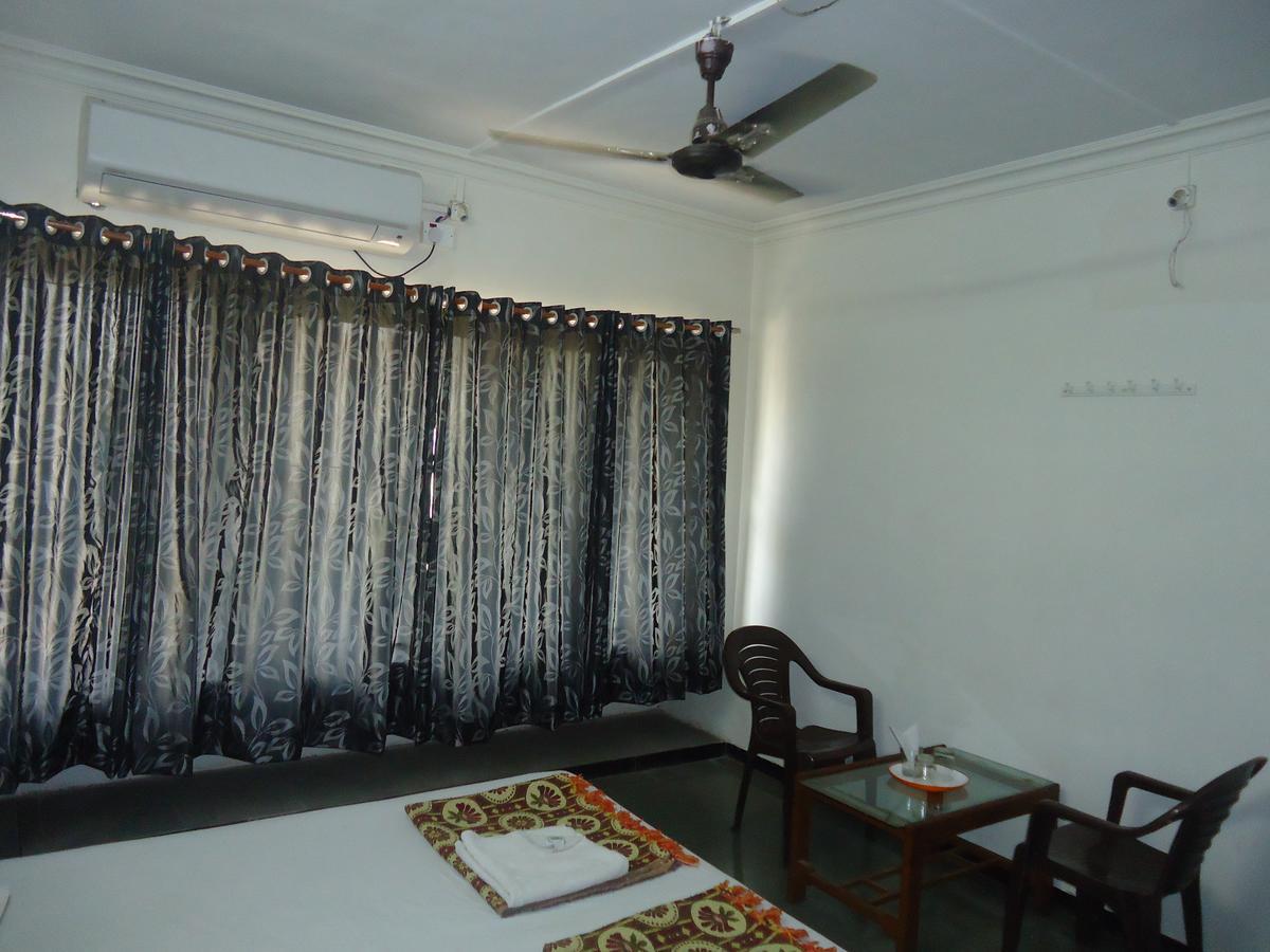 Nashik Guest House * Nashik