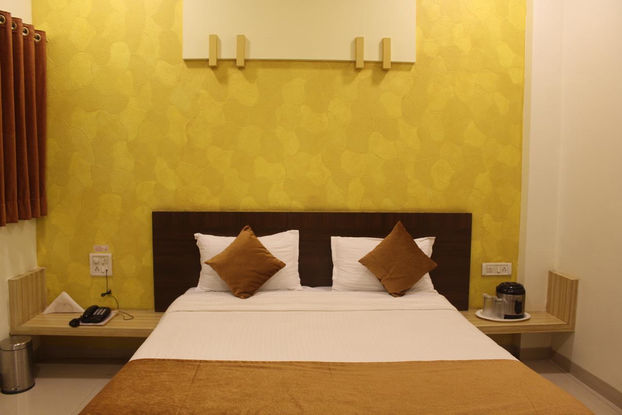 Cool Palace Hotel 2*