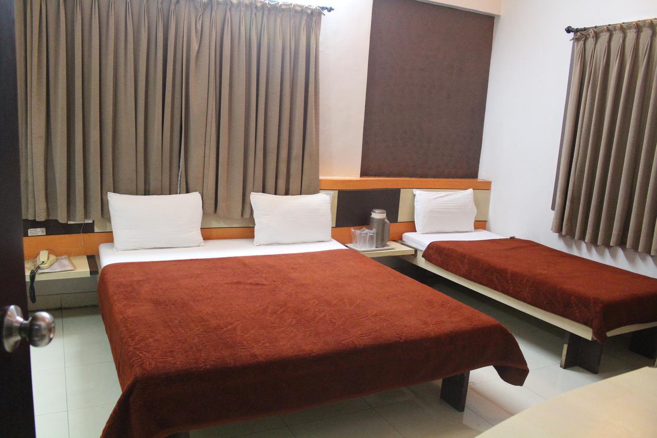 Hotel Cool Palace 2*