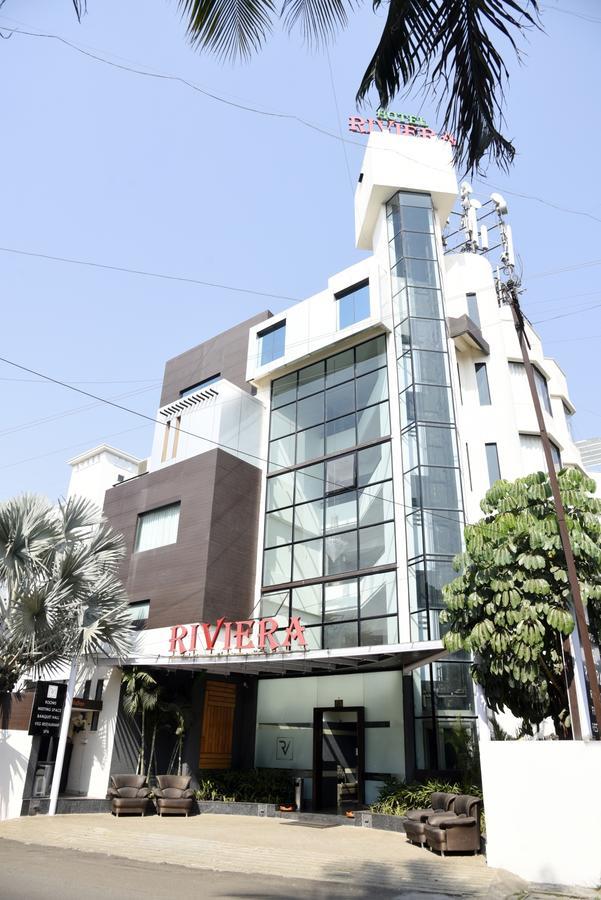 Oyo 10672 Riviera Nashik