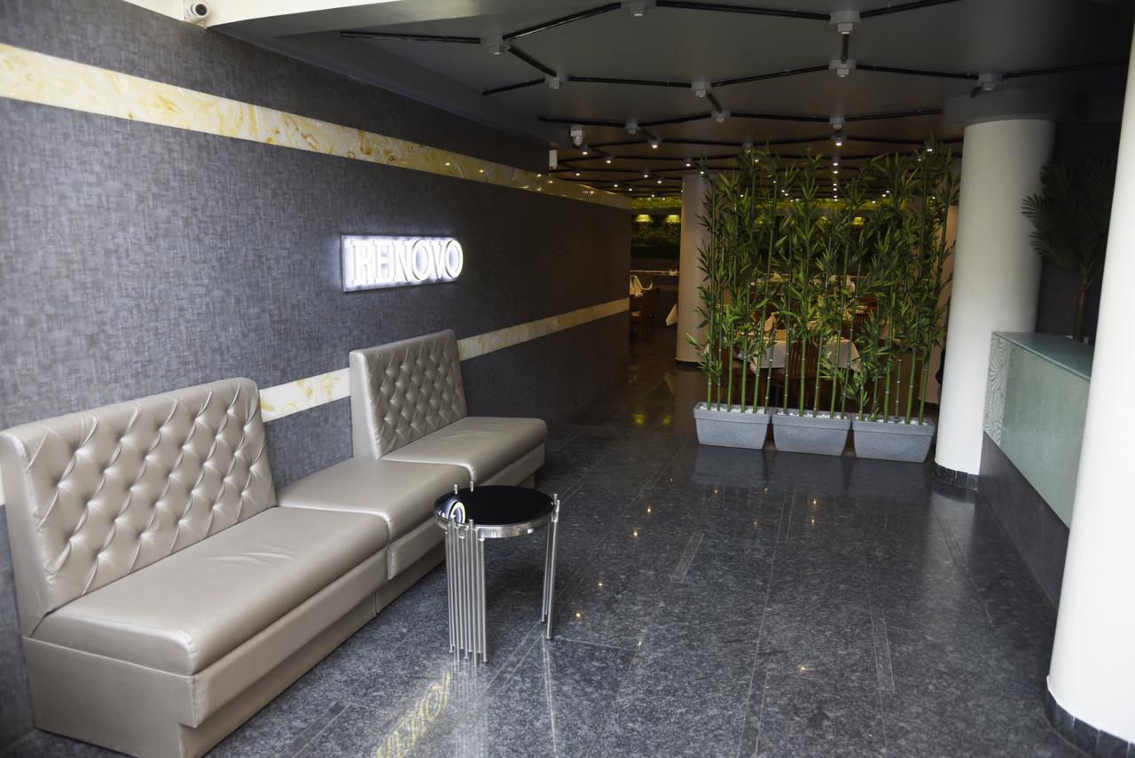 Oyo 10672 Riviera 3* Nashik