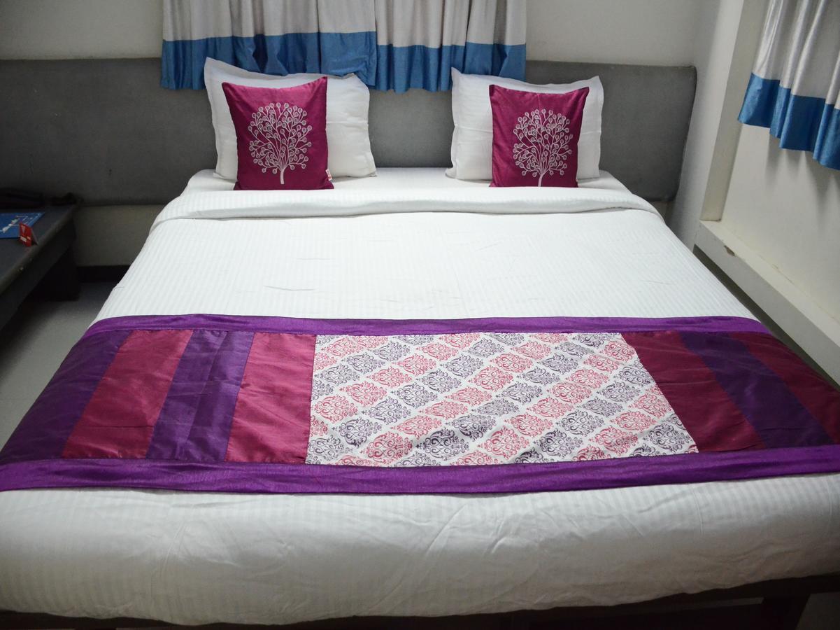 Hotel Oyo 4016 Grand Ashwin Nashik