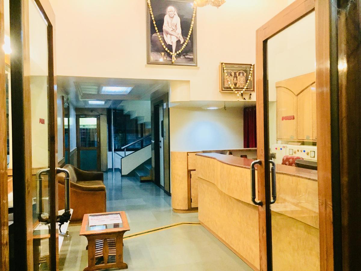 Hotel New Uttam Hira Palace 3*