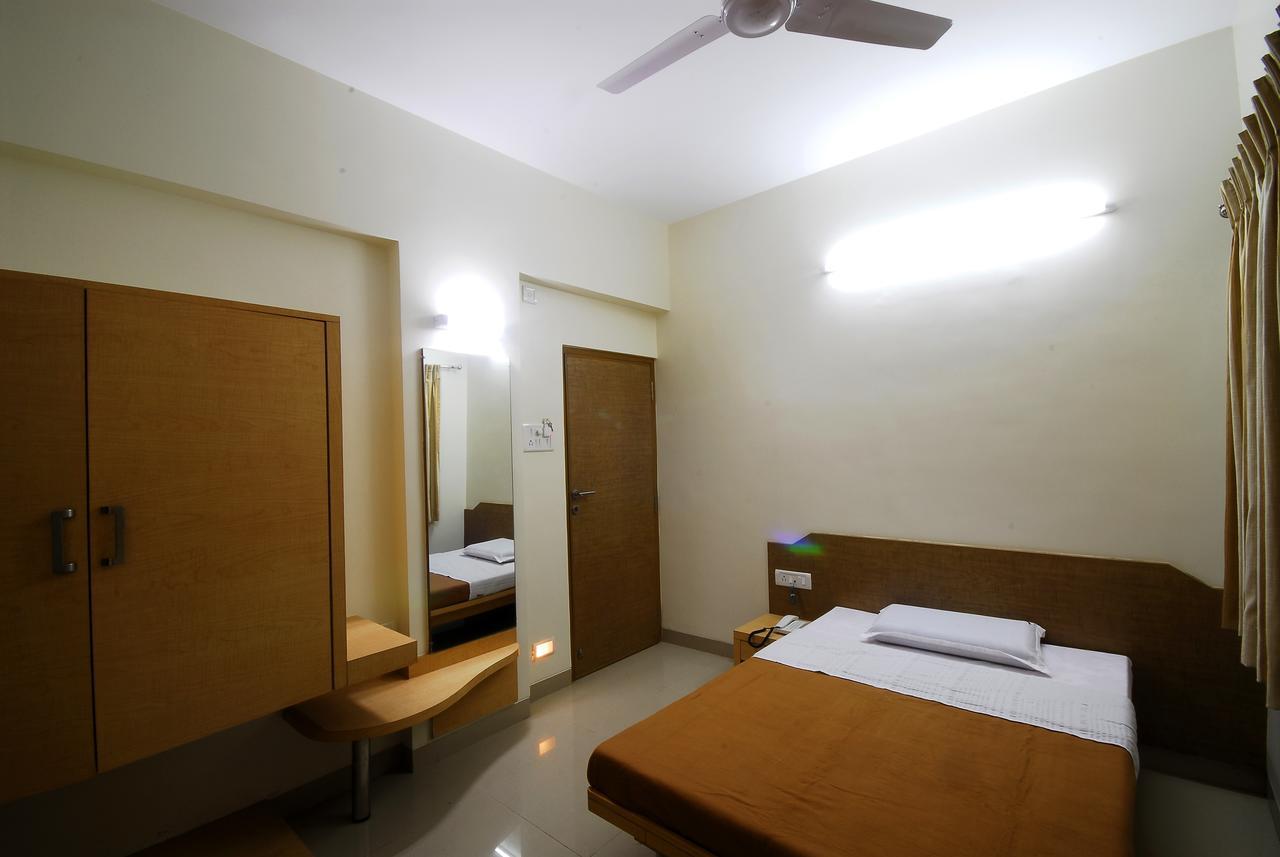 New Holiday Plaza Nashik