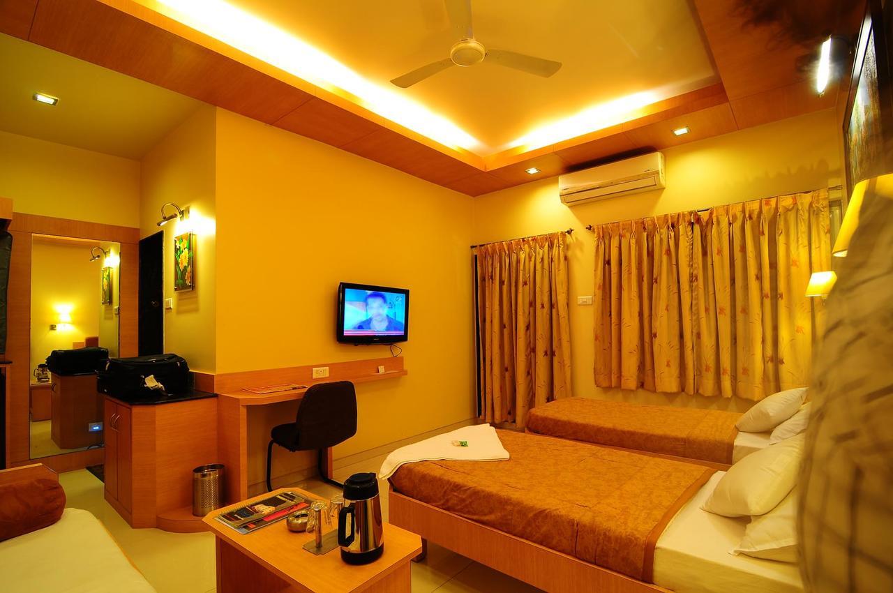 Panchavati Elite Hotel 2*