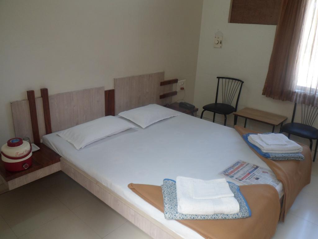 Rajmahal Hotel 2*