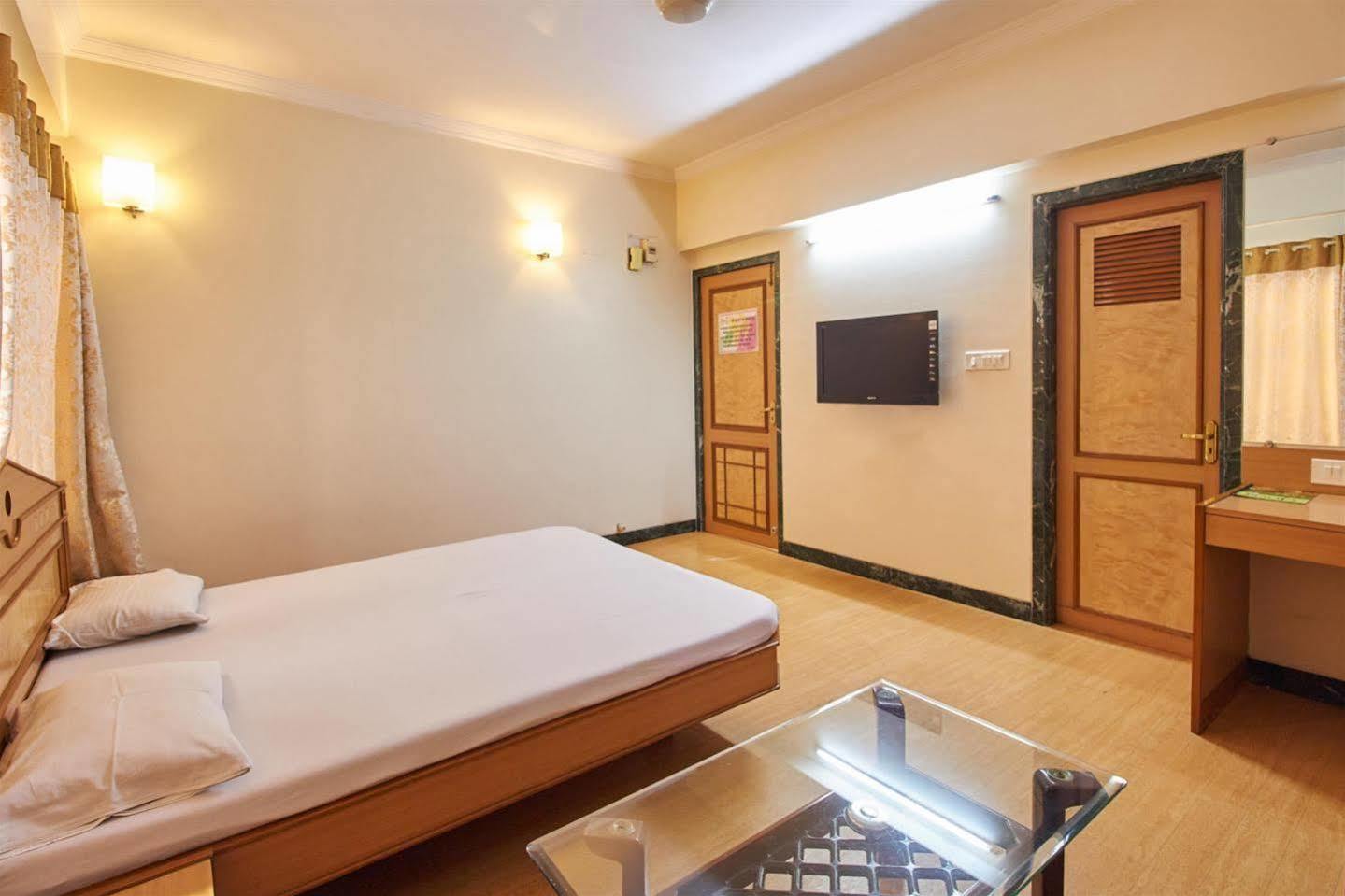 Hotel Pooja International