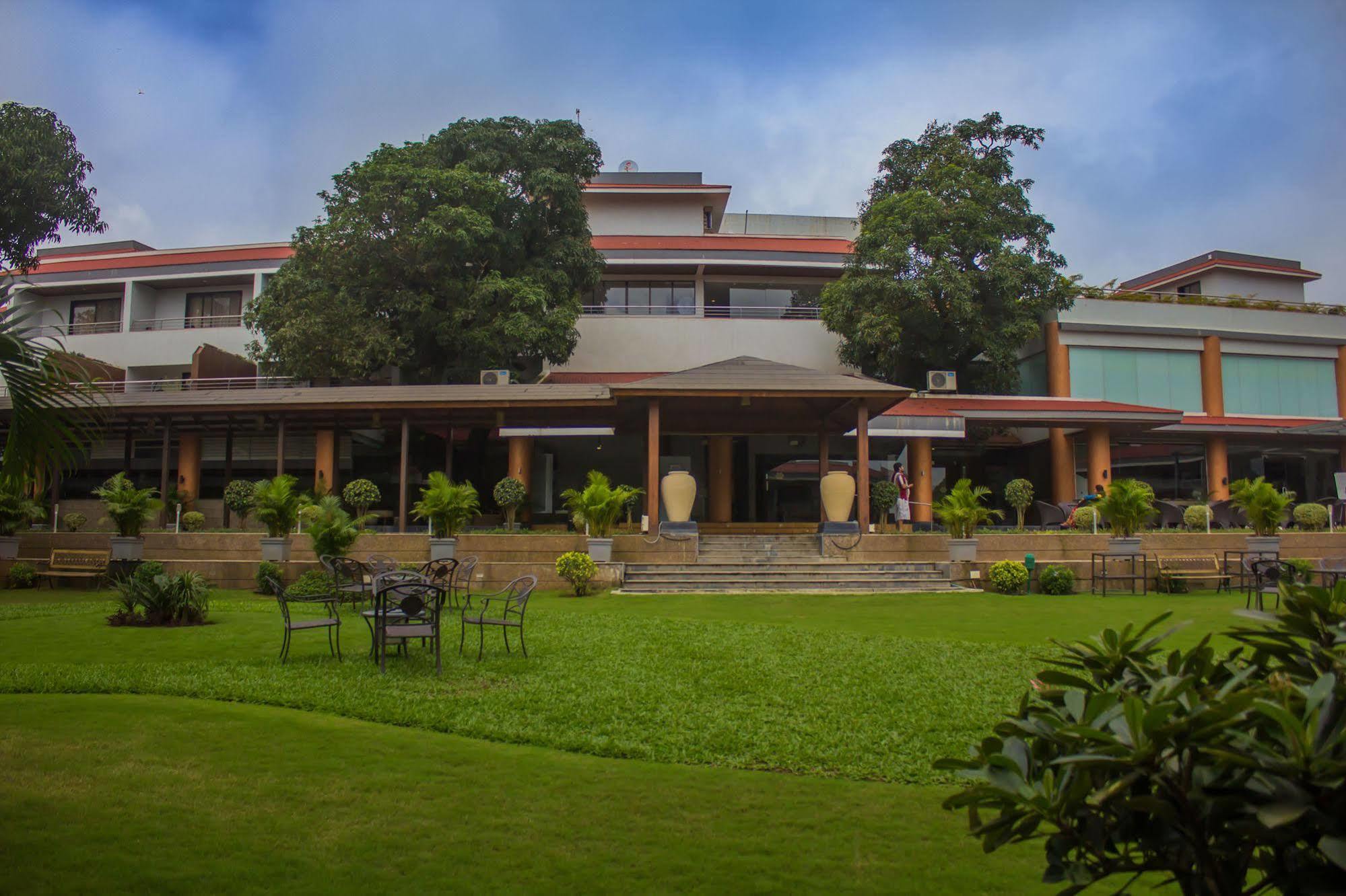 Club Mahindra Hatgad Hotel Nashik