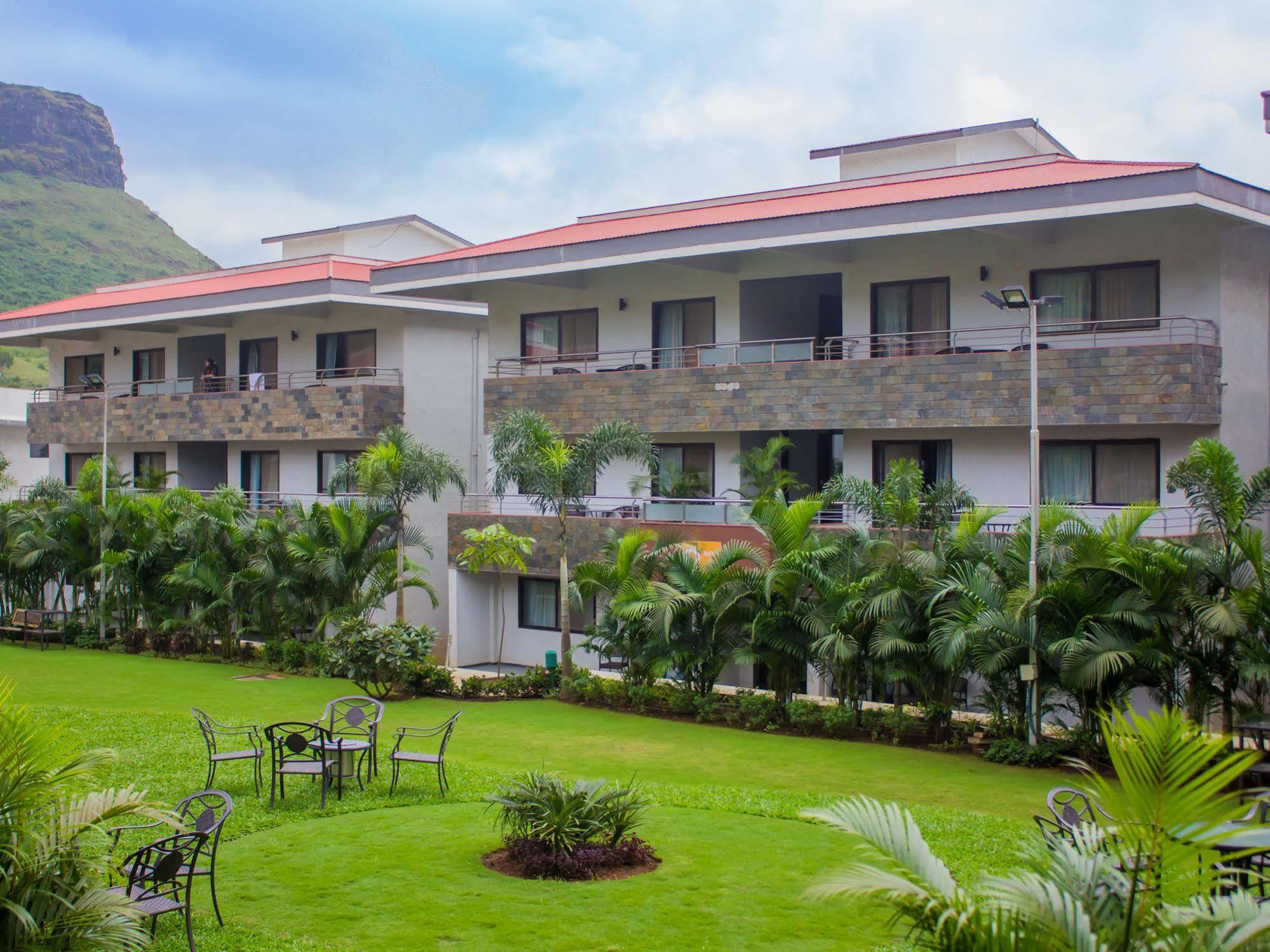 Club Mahindra Hatgad 4* Nashik