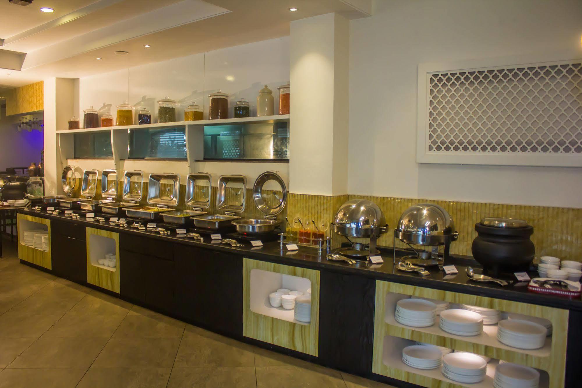 Hotel Club Mahindra Hatgad 4*