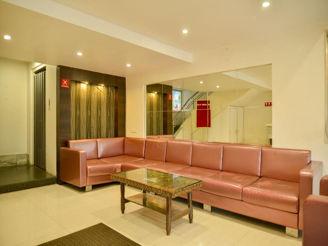 Oyo 4448 Suresh Plaza 3* Nashik