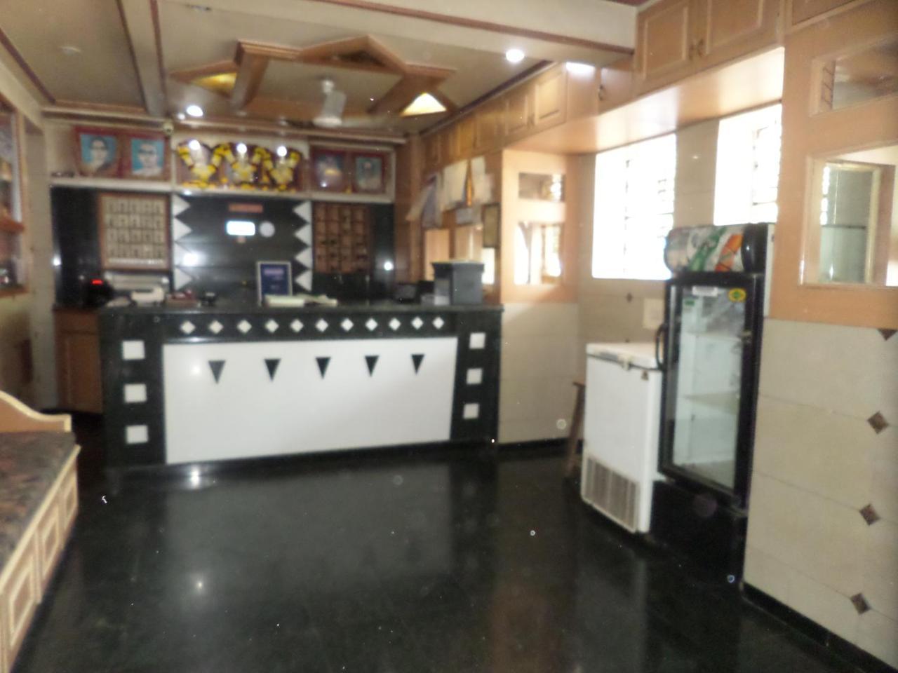 Hotel Padma *