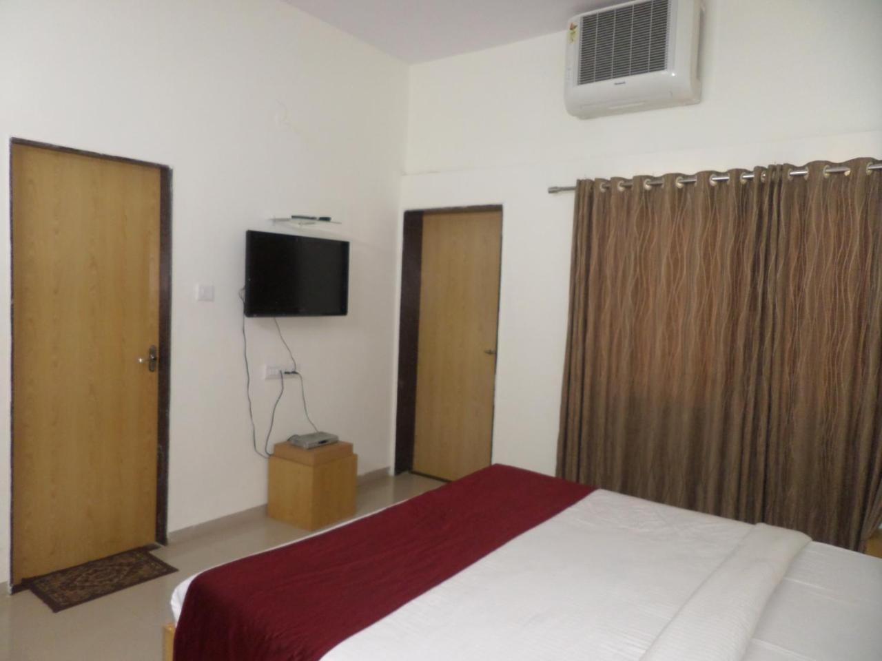 Hotel Kaka's Sai Krupa 2*