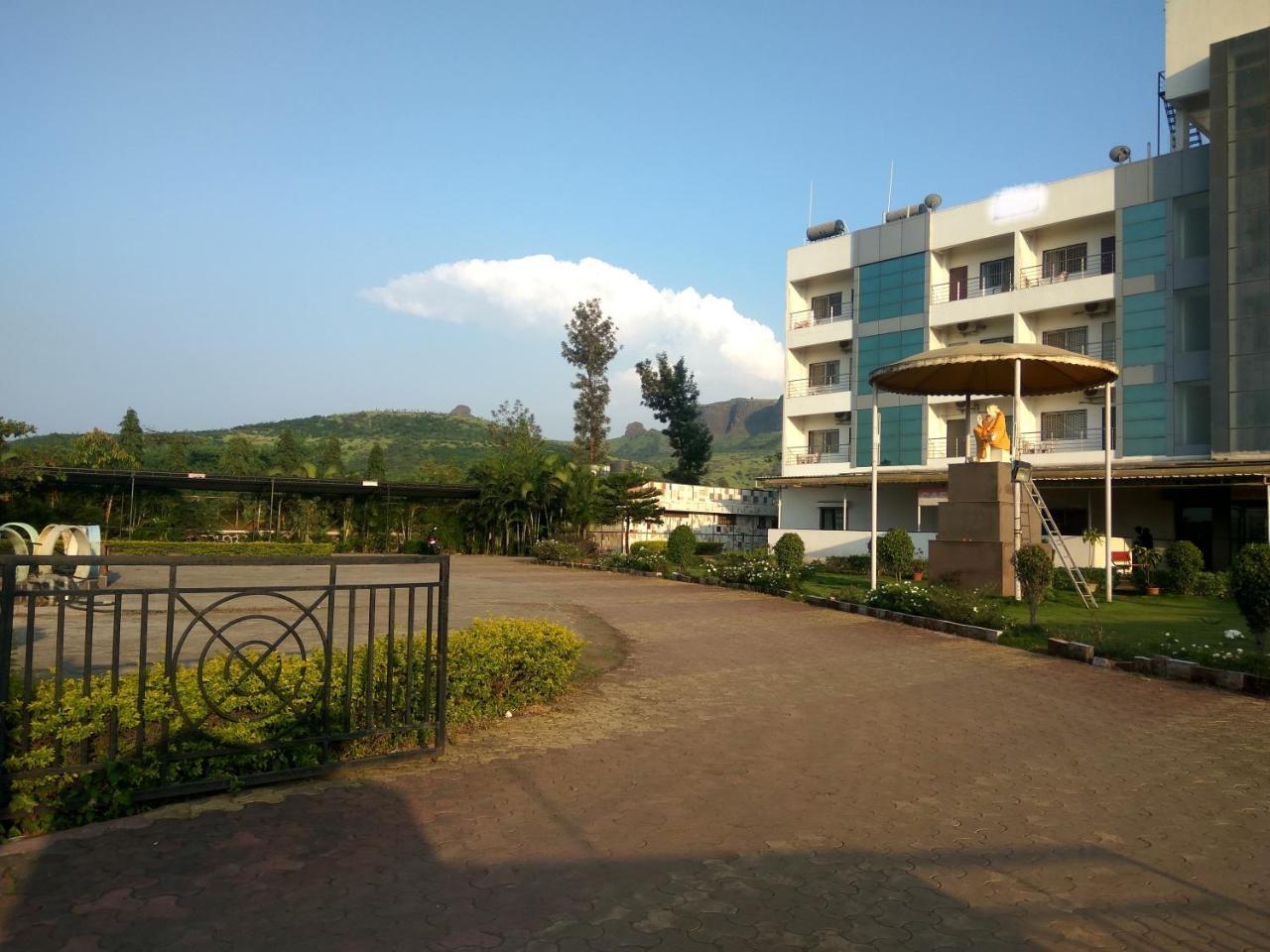 Kaka's Sai Krupa Hotel