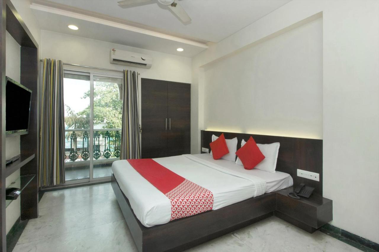 Hotel Oyo 4448 Suresh Plaza Nashik